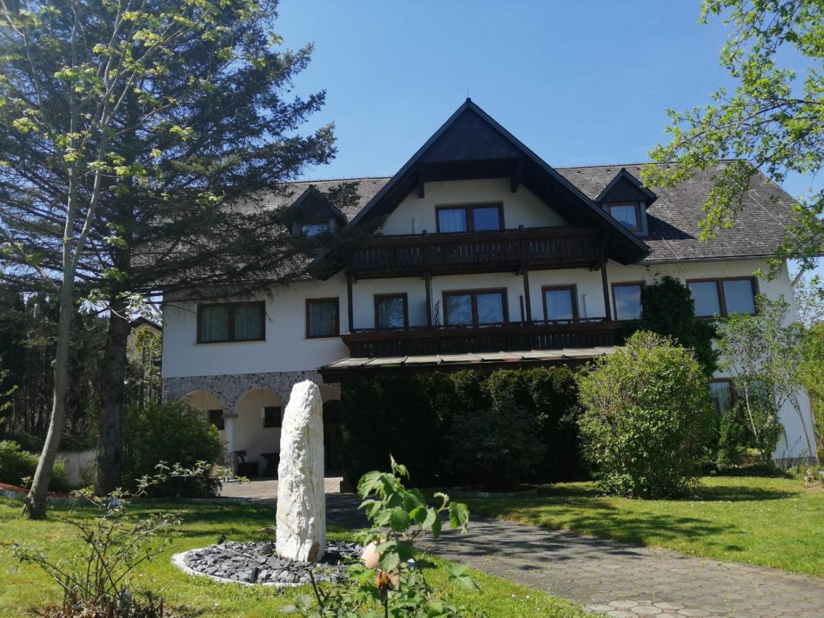 Bed & Breakfast Arkadenhof 3*